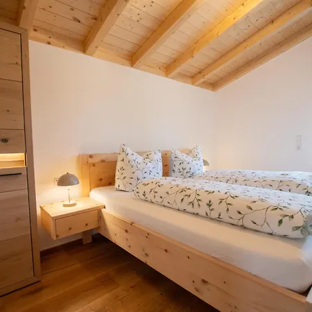 Chalet Rotbauernhof - - *